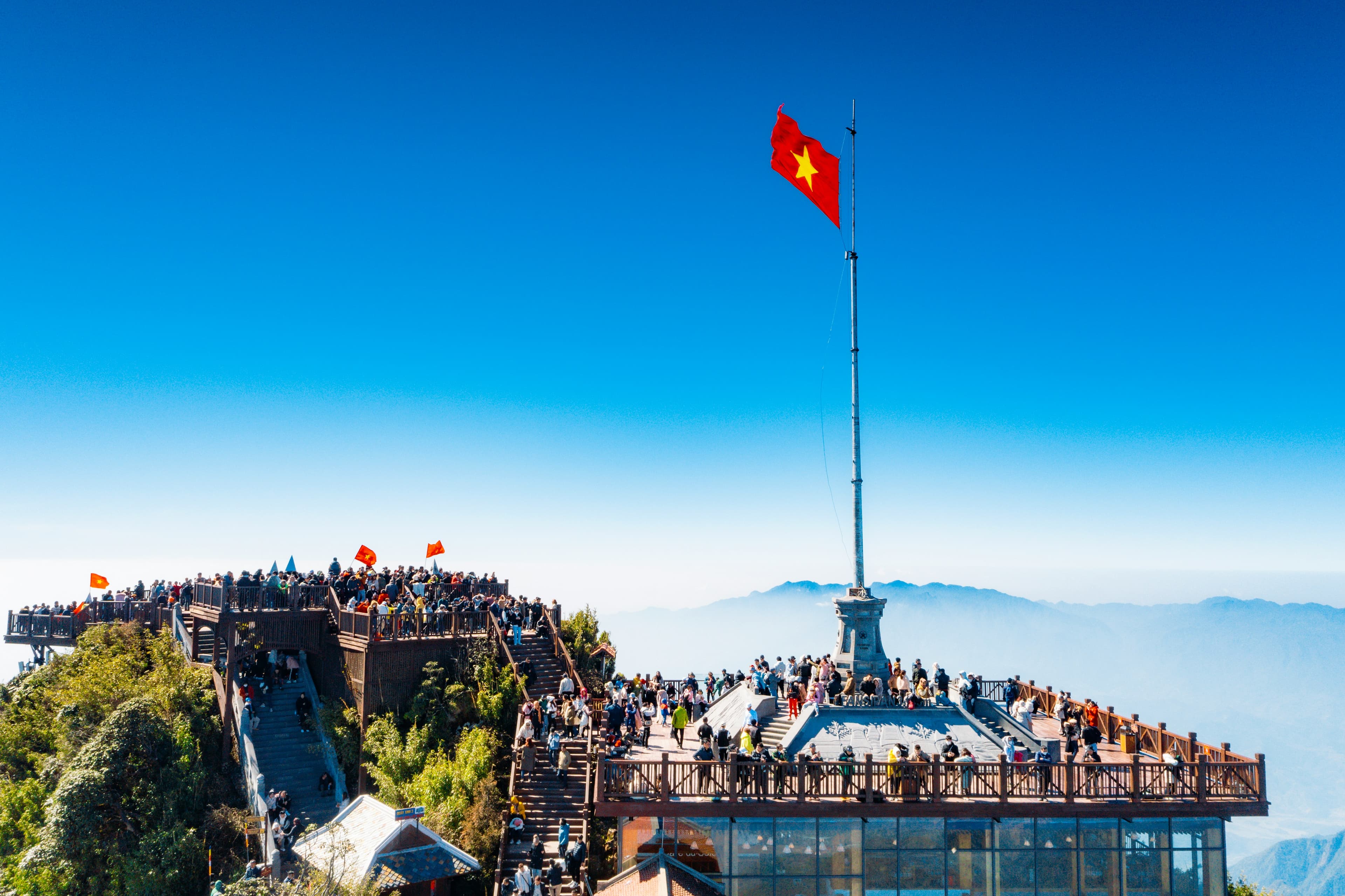 vivu-vietnam-qe8X02u5O6s-unsplash.jpg