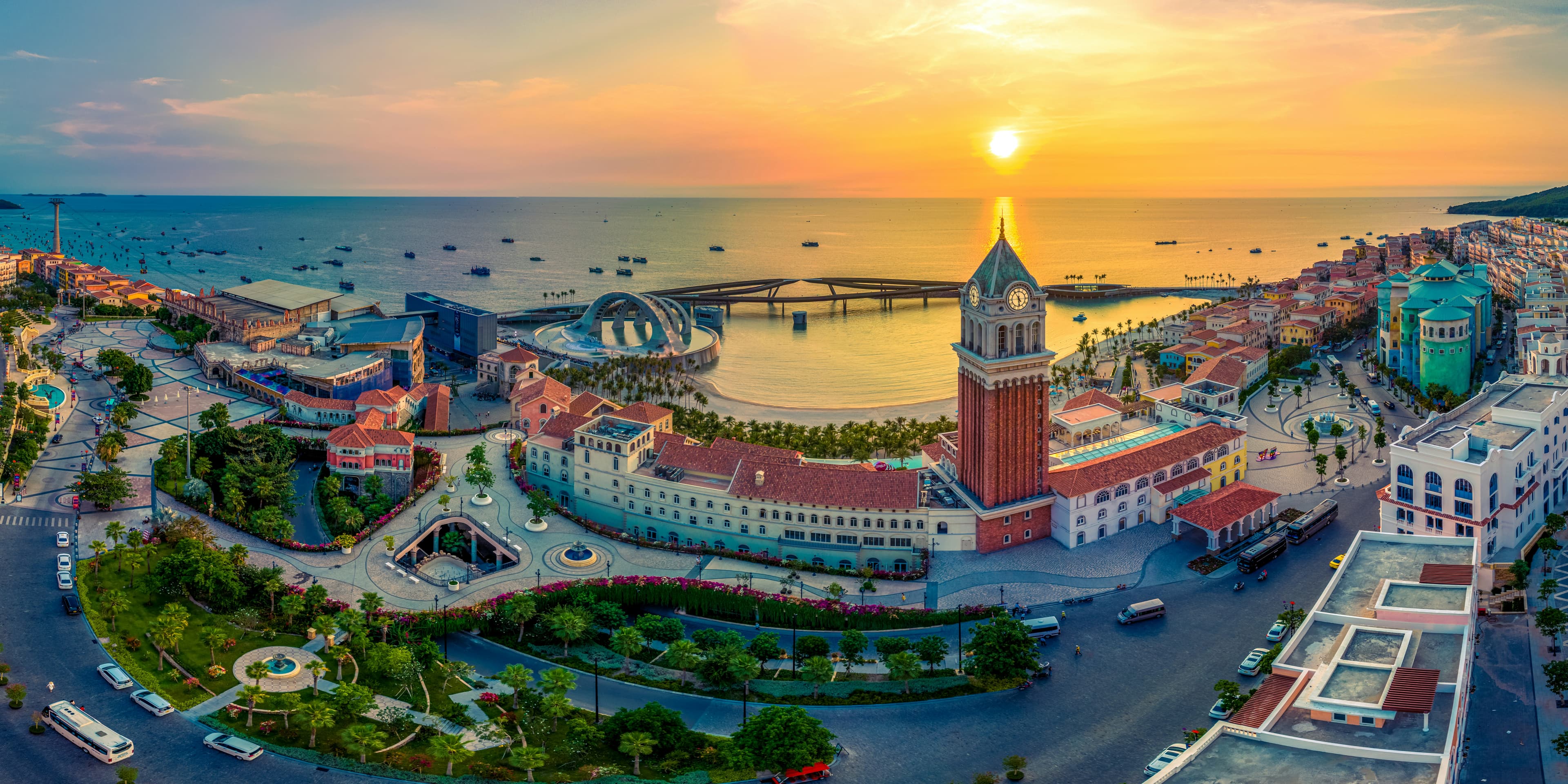 vivu-vietnam-RRGGuZKWhSk-unsplash.jpg